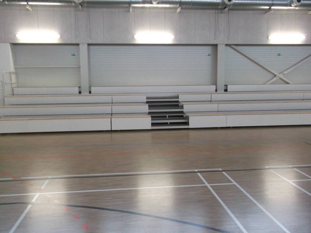 Výsuvná tribuna 5