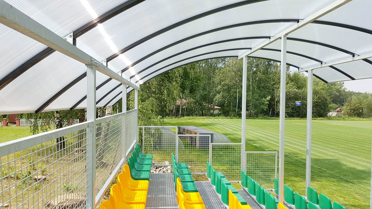 Tribuna Lučina, pohled z tribuny