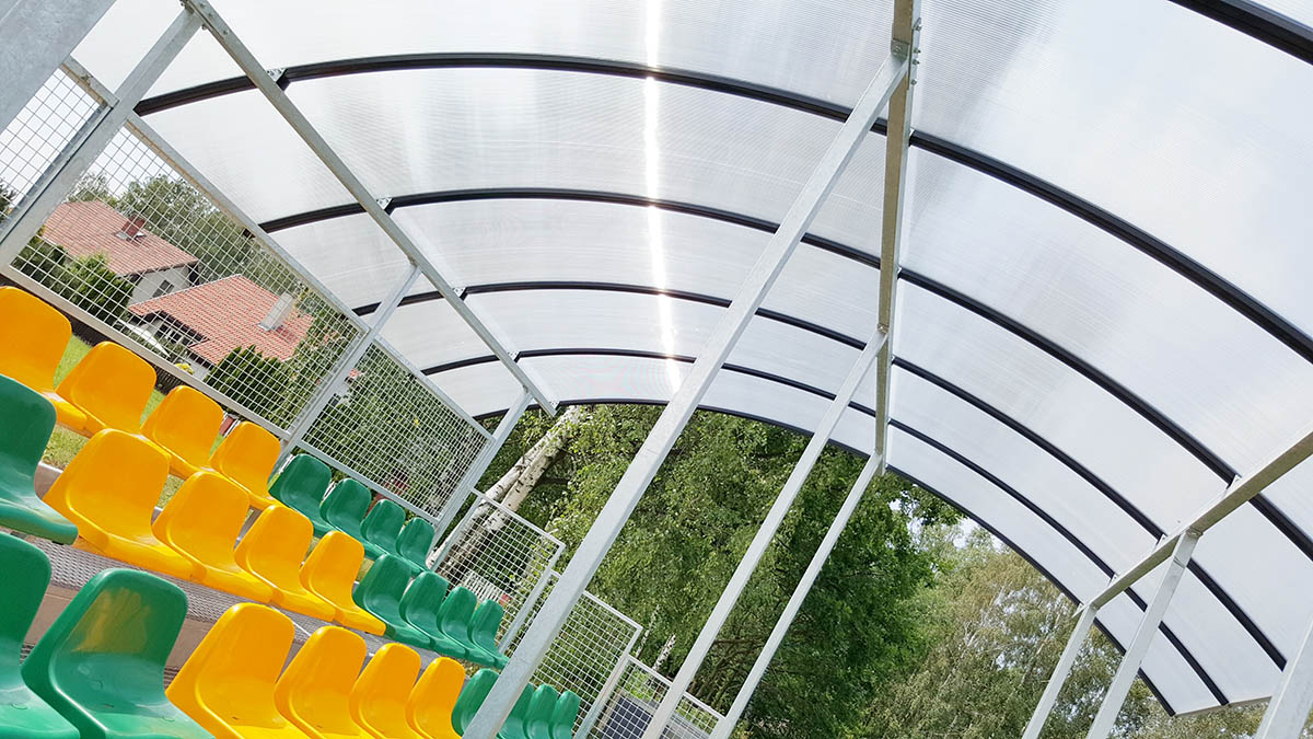 Tribuna Lučina, zastřešení tribuny